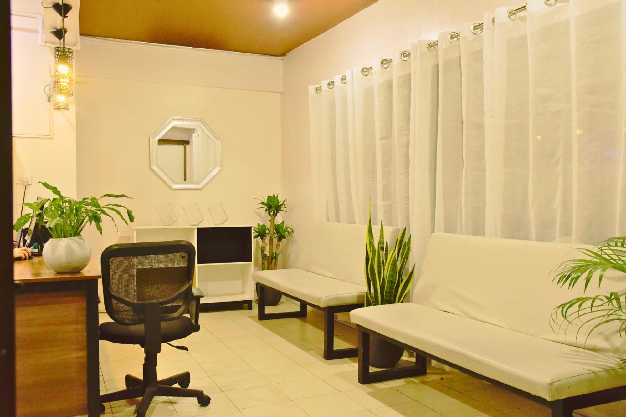 Arzo Hotel Makati Makati City Dış mekan fotoğraf
