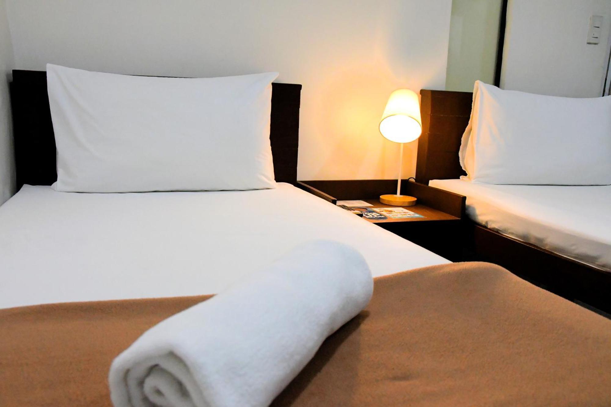 Arzo Hotel Makati Makati City Dış mekan fotoğraf