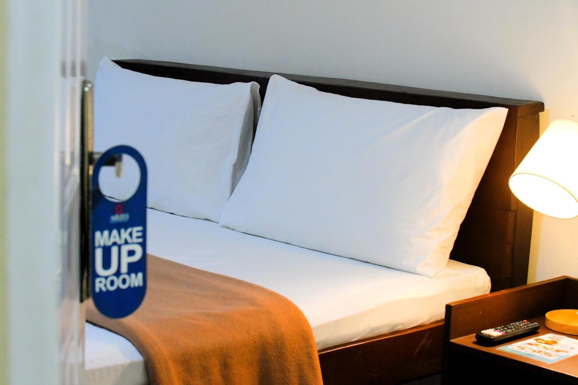 Arzo Hotel Makati Makati City Dış mekan fotoğraf